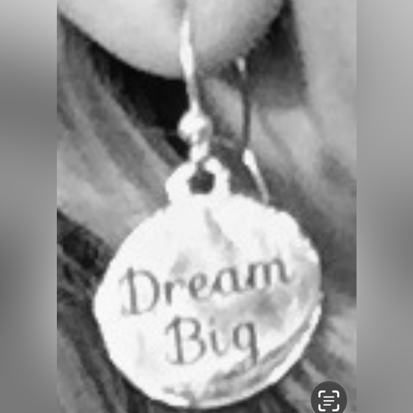 Bonnie’s Bling One of a Kind Fused Glass Jewelry and Accessories to Wear. - Picture 6 of 8